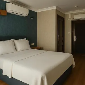 Red Hotel